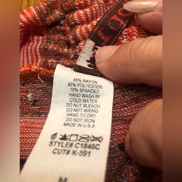 Groovy Cardigan Shrug from Topia Size Medium - Picture 3 of 6